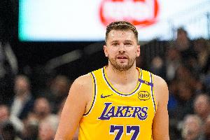 别被搞心态！东契奇首节8投仅2中&amp;三分3中0仅拿4分3板