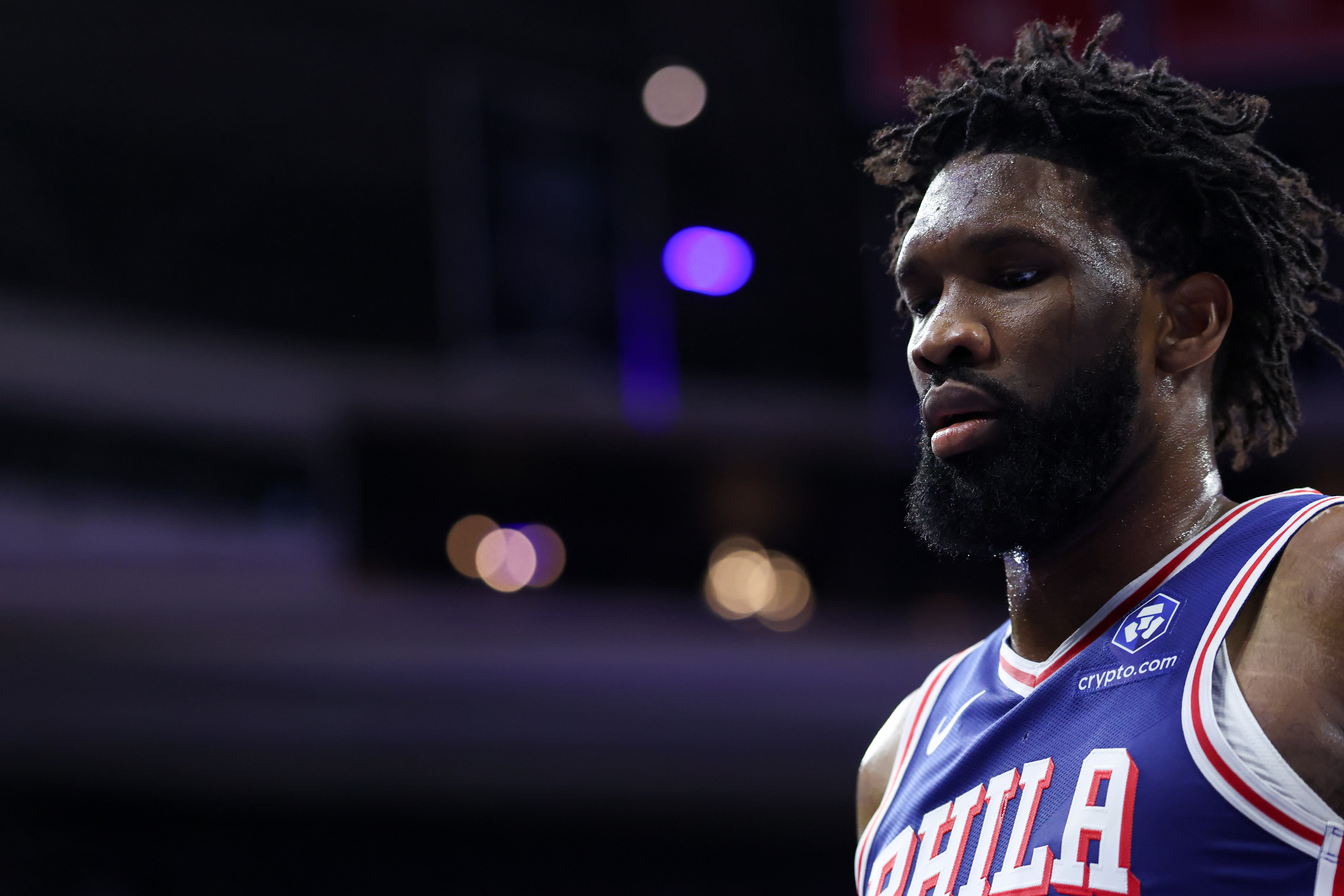 官网开云官方网-散漫!开场5分钟时间恩比德出现3次失误 被骑士打出8-0