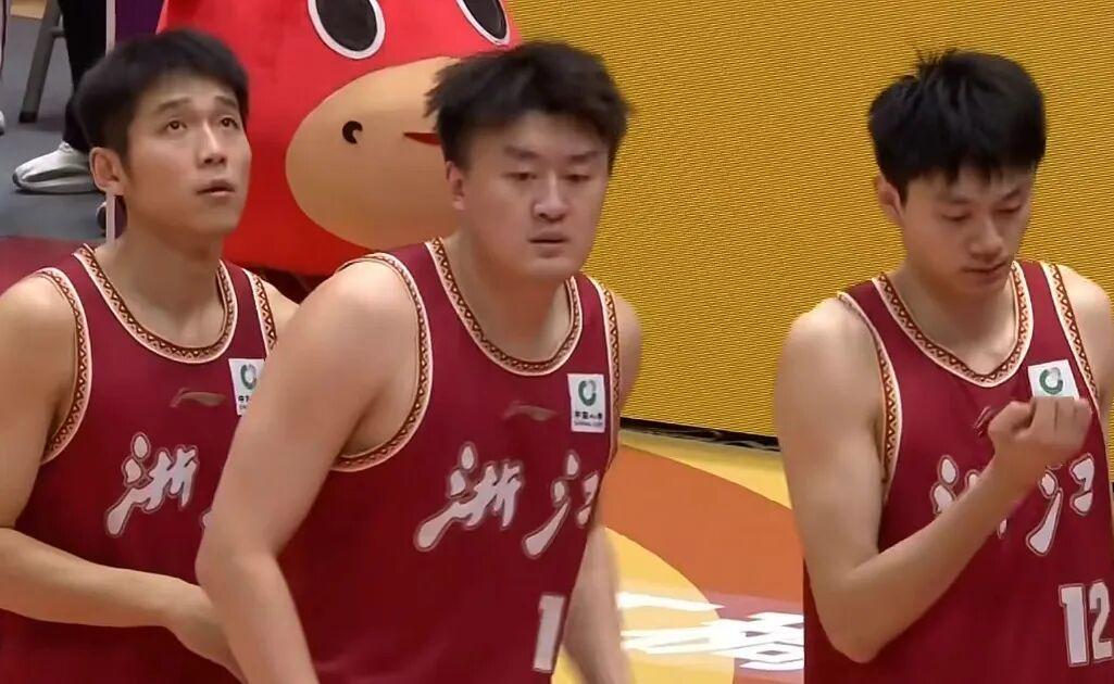 开云体育官网app-浙江男篮完胜广州,吴前11+5三外援爆发,徐昕13分6封盖