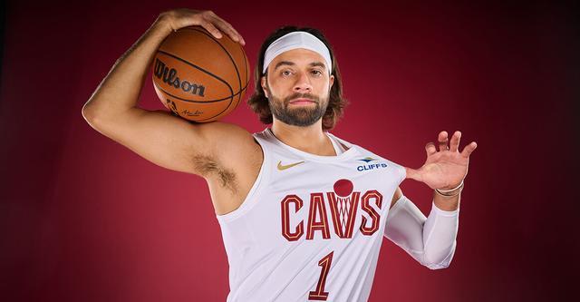 开云体育官网app-官宣：马克斯·斯特鲁斯将在今日对阵独行侠比赛中复出