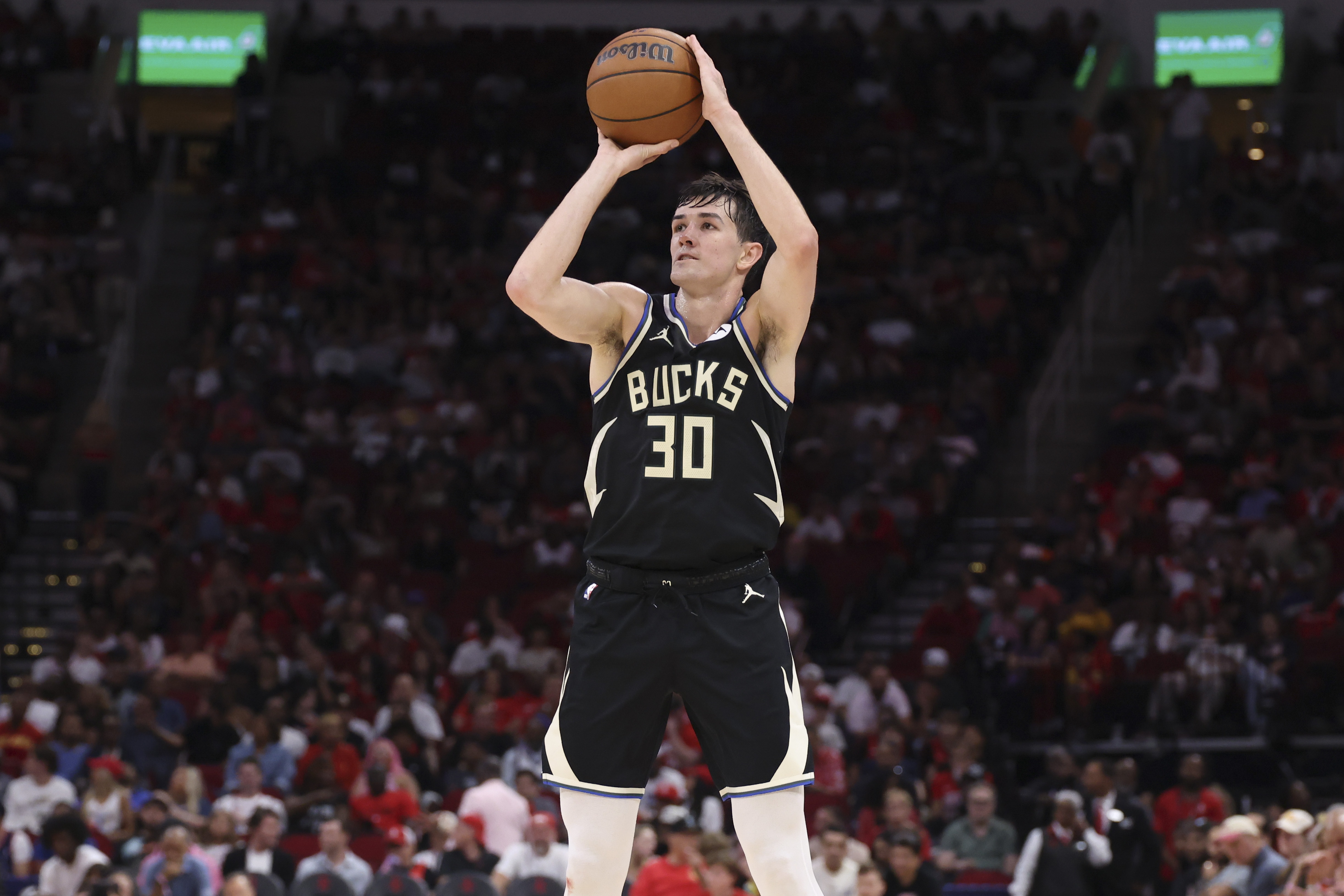 开云app官网-双向合同！科马克·瑞安常规赛最后7场场均19.6分 3分命中率47.9%